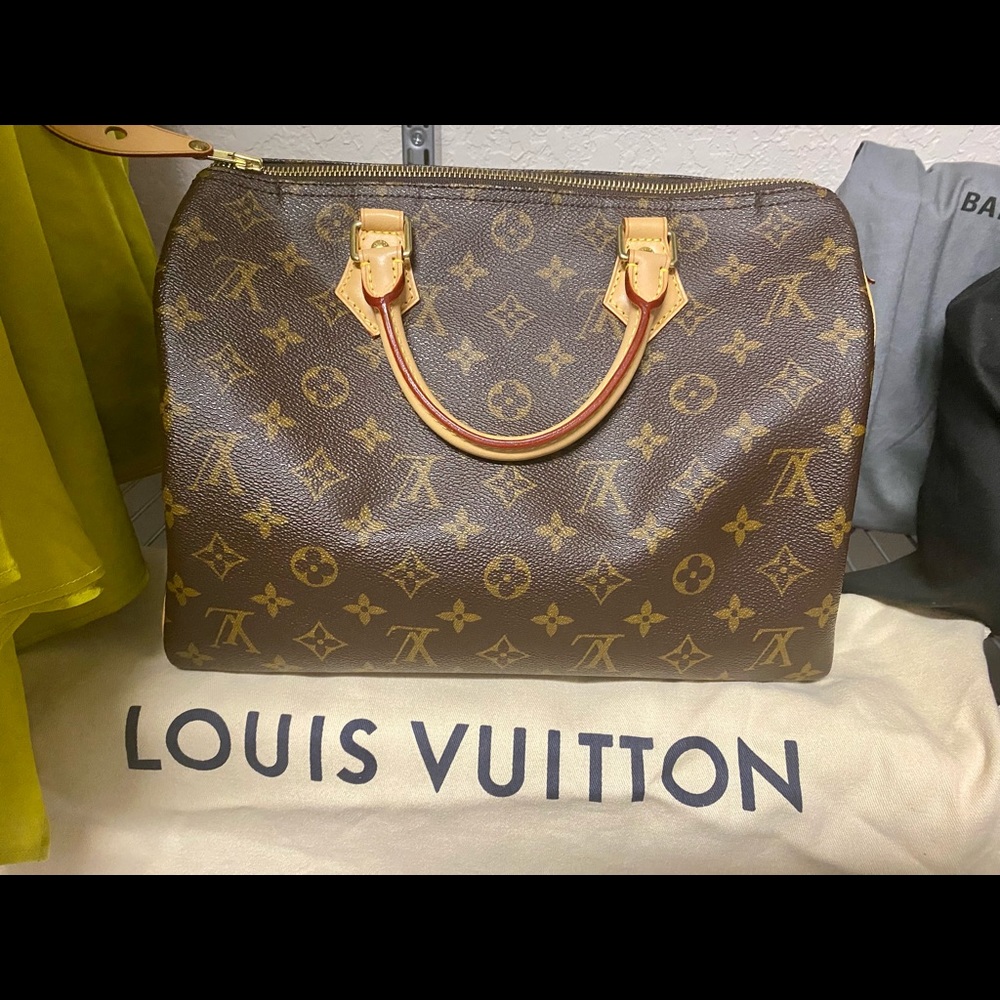 100% Authentic Louis Vuitton Speedy 30!